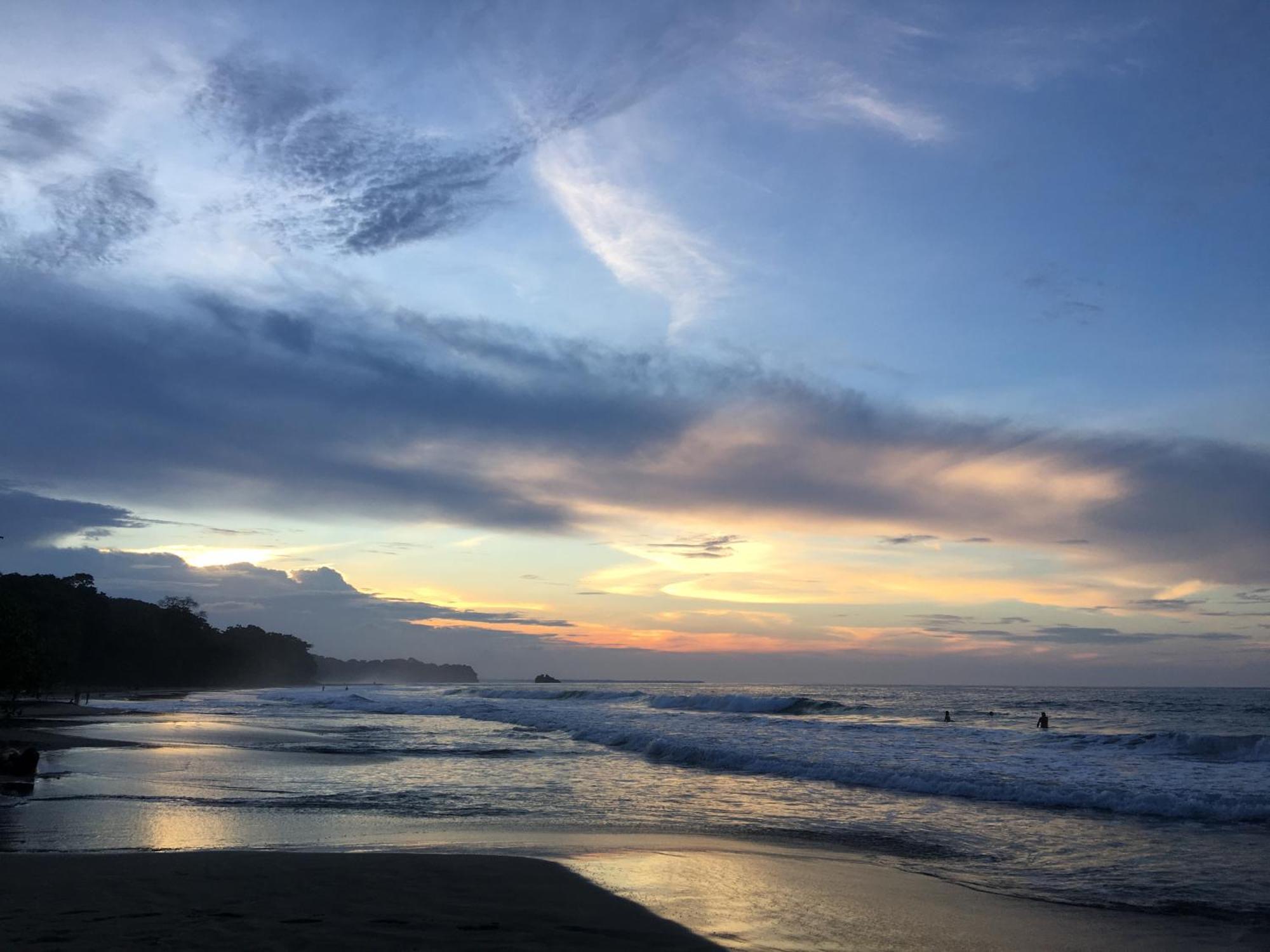 Le Cameleon Boutique Hotel Puerto Viejo de Talamanca Экстерьер фото