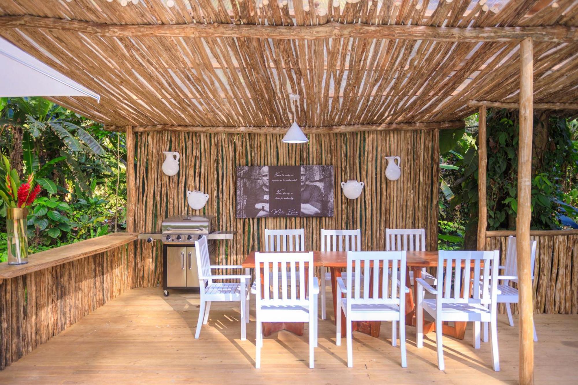Le Cameleon Boutique Hotel Puerto Viejo de Talamanca Экстерьер фото